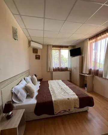 пиперите Apriltsi (Lovech)