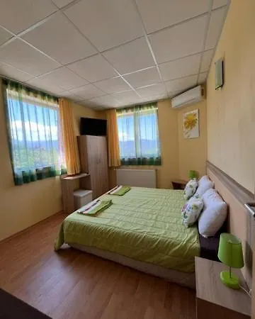 пиперите Villa *