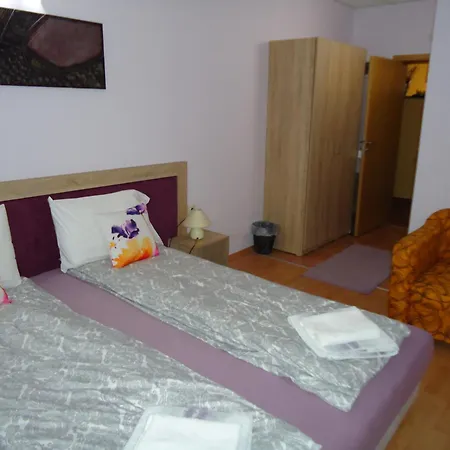 Villa пиперите Apriltsi (Lovech)