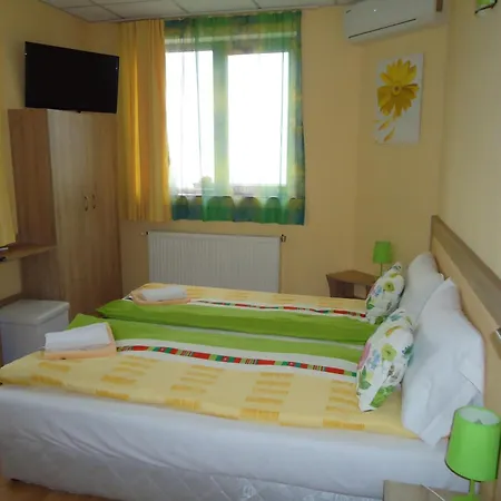 пиперите Vila Aprilci