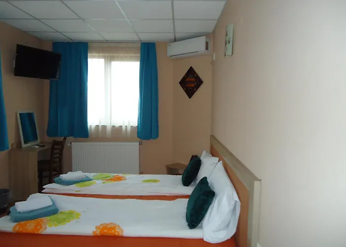 пиперите 阿普里尔齐