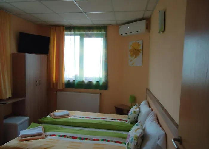 пиперите * 阿普里尔齐