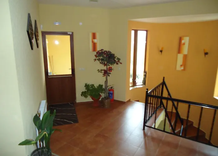 пиперите 阿普里尔齐